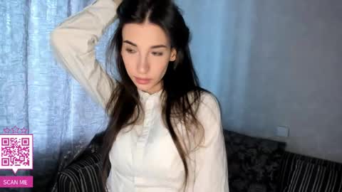 Lane online show from February 15, 2026, 11:19 am