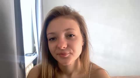 Ella online show from October 29, 2025, 5:53 am