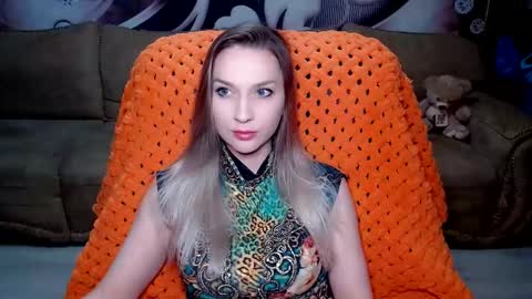 Snapshot of lovellymalina chatting on December 15, 2024, 4:04 pm private open online show from December 15, 2024, 4:04 pm