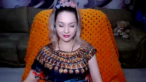Snapshot of lovellymalina chatting on December 16, 2024, 2:27 pm private open online show from December 16, 2024, 2:27 pm
