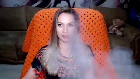 Snapshot of lovellymalina chatting on December 24, 2024, 4:30 pm private open online show from December 24, 2024, 4:30 pm
