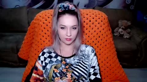 Snapshot of lovellymalina chatting on December 29, 2024, 3:57 pm private open online show from December 29, 2024, 3:57 pm