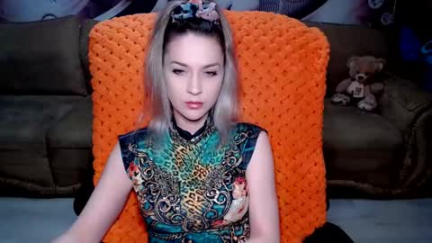 Snapshot of lovellymalina chatting on January 26, 2025, 3:47 pm private open online show from January 26, 2025, 3:47 pm