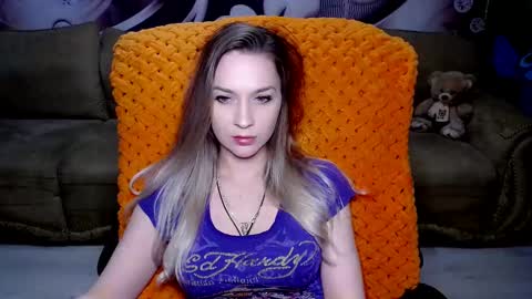 Snapshot of lovellymalina chatting on January 27, 2025, 2:24 pm private open online show from January 27, 2025, 2:24 pm