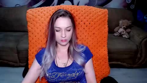 Snapshot of lovellymalina chatting on February 8, 2025, 2:27 pm private open online show from February 8, 2025, 2:27 pm