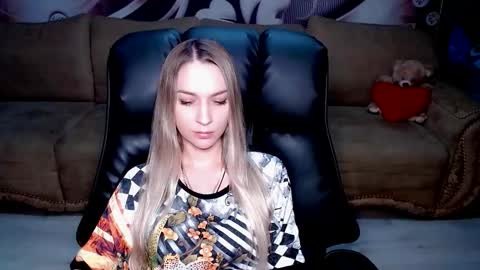 Snapshot of lovellymalina chatting on September 29, 2025, 4:45 pm private open online show from September 29, 2025, 4:45 pm