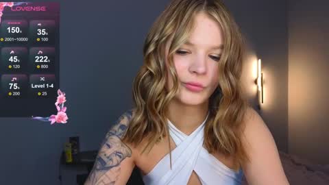 Jenny online show from December 17, 2024, 2:44 am