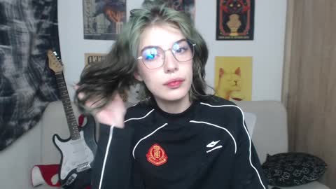 Cassie online show from February 8, 2025, 9:46 am