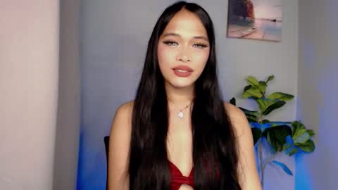 lovely_felicity online show from November 7, 2025, 7:41 am