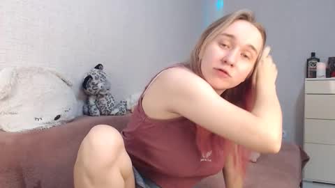 Lovely Hayley online show from October 31, 2025, 11:28 pm