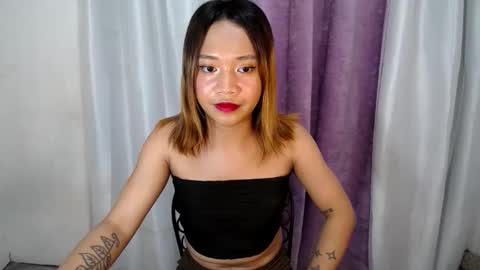 lovely_lianne online show from October 11, 2025, 8:35 am