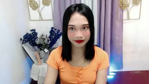 lovely_lianne online show from November 20, 2025, 5:40 am