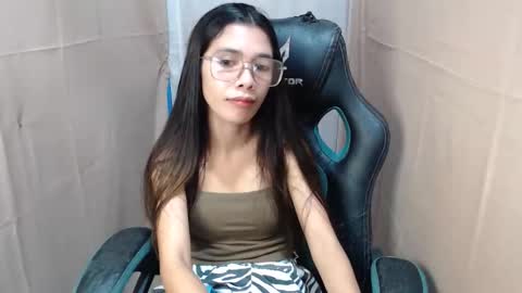 diamond sweetheart20 online show from December 17, 2025, 7:58 am