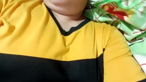 lovely_orchid online show from January 4, 2025, 10:27 am