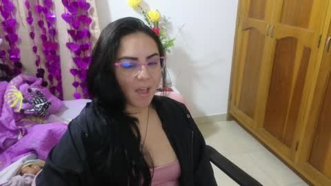 Snapshot of lovely_trix_ chatting on January 15, 2025, 11:43 am Trix online show from January 15, 2025, 11:43 am
