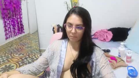 Snapshot of lovely_trix_ chatting on October 3, 2025, 12:13 pm Trix online show from October 3, 2025, 12:13 pm