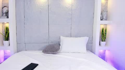 Lovely online show from March 30, 2026, 5:03 pm