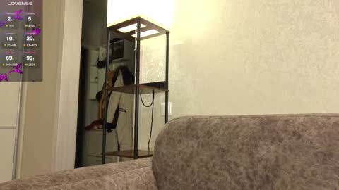 Kate only online show from December 18, 2025, 12:33 pm