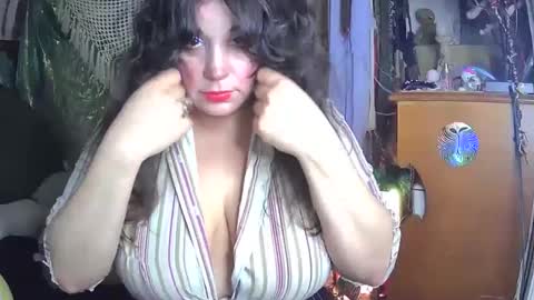 lala online show from December 8, 2024, 7:26 am