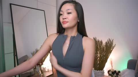 kim online show from February 12, 2025, 5:48 pm