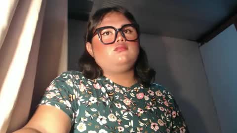 lovely online show from December 28, 2024, 2:53 pm