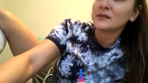 Queen Aria  online show from October 22, 2025, 7:13 pm