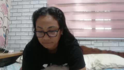 Angelquey online show from February 15, 2025, 10:52 pm