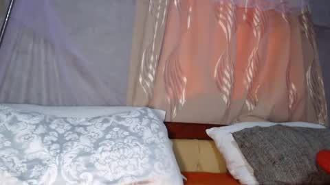 miss fancy louis online show from December 28, 2024, 5:44 am