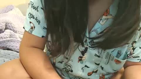 loveoha8 online show from December 22, 2025, 8:11 am