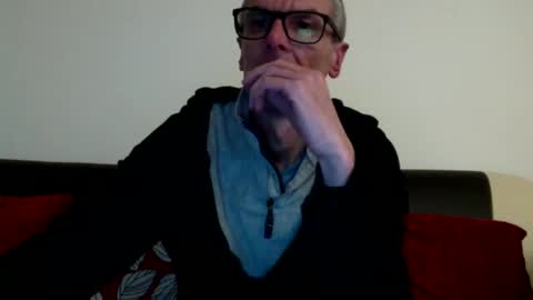 lovepvcearly50s online show from December 8, 2024, 8:15 pm