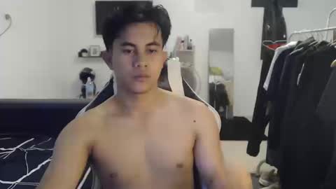 loverboyph04 online show from December 18, 2025, 3:12 am