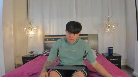 loverebels_ online show from October 31, 2025, 12:06 pm