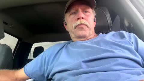 loves_pimk_snapper online show from November 18, 2025, 4:22 pm