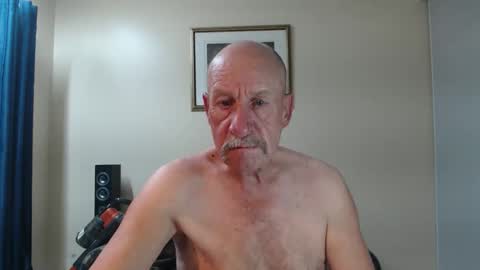 Lovesblackazz online show from April 7, 2026, 9:54 am