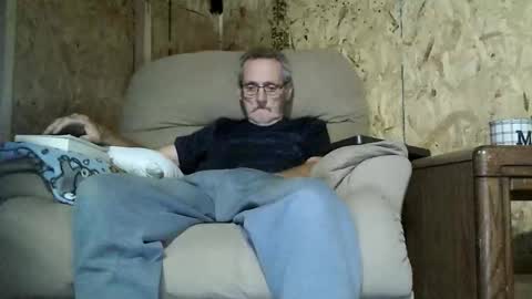 Snapshot of lovesex6565 chatting on November 3, 2025, 12:39 pm just here to have fun and cum online show from November 3, 2025, 12:39 pm