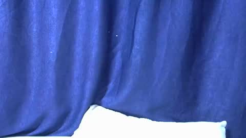 loveslut_ online show from November 23, 2025, 7:52 am