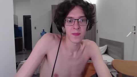 LovesomeCookie online show from November 4, 2025, 6:29 pm