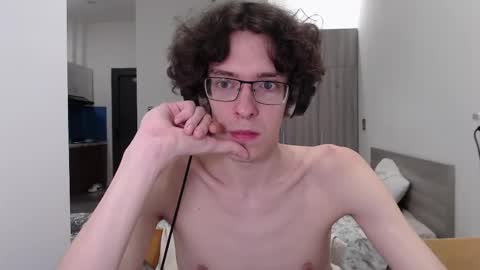 LovesomeCookie online show from November 7, 2025, 4:29 pm