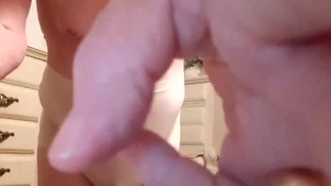 Lovetobeseen9 online show from October 5, 2025, 12:03 pm