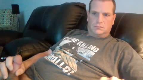 lovetocum37 online show from October 29, 2025, 3:47 pm