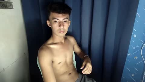 lovetosuckxox online show from February 13, 2025, 11:17 am