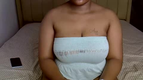 loveydivah online show from November 5, 2025, 8:36 am