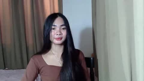 loving_rhean online show from October 23, 2025, 4:12 am