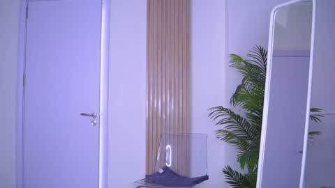 Nora online show from February 8, 2025, 4:36 am