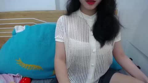 Mina online show from September 21, 2025, 1:07 am