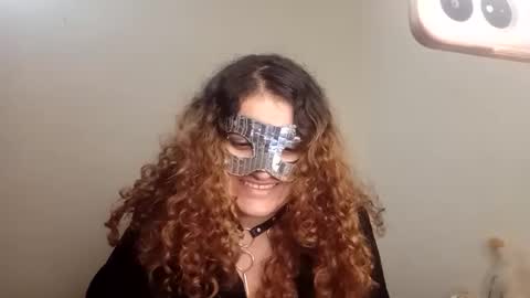 luanapowerful online show from September 25, 2025, 4:38 am