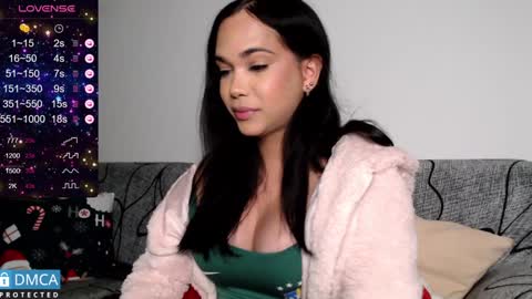 Snapshot of luara_ chatting on December 7, 2024, 1:51 pm luara_ online show from December 7, 2024, 1:51 pm