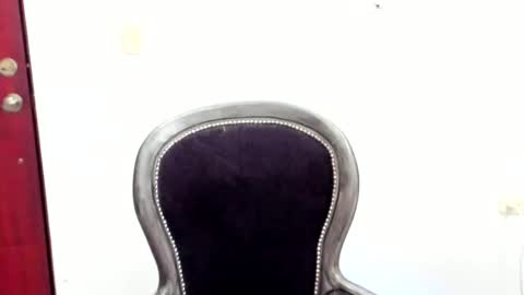 luara__01__lecat_1 online show from December 20, 2025, 11:56 pm