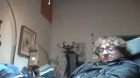 luca78 online show from March 8, 2025, 9:06 am