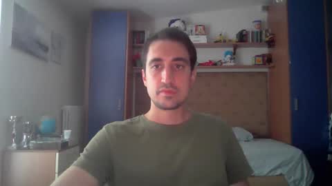 Snapshot of luca_f4 chatting on September 9, 2025, 2:38 pm Luca online show from September 9, 2025, 2:38 pm